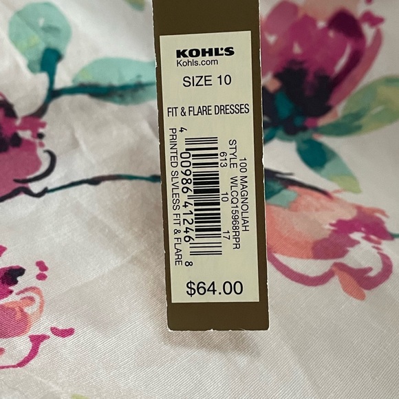 NWT Fit & Flare Dress by LC Lauren Conrad in a Size 10 - Picture 4 of 4